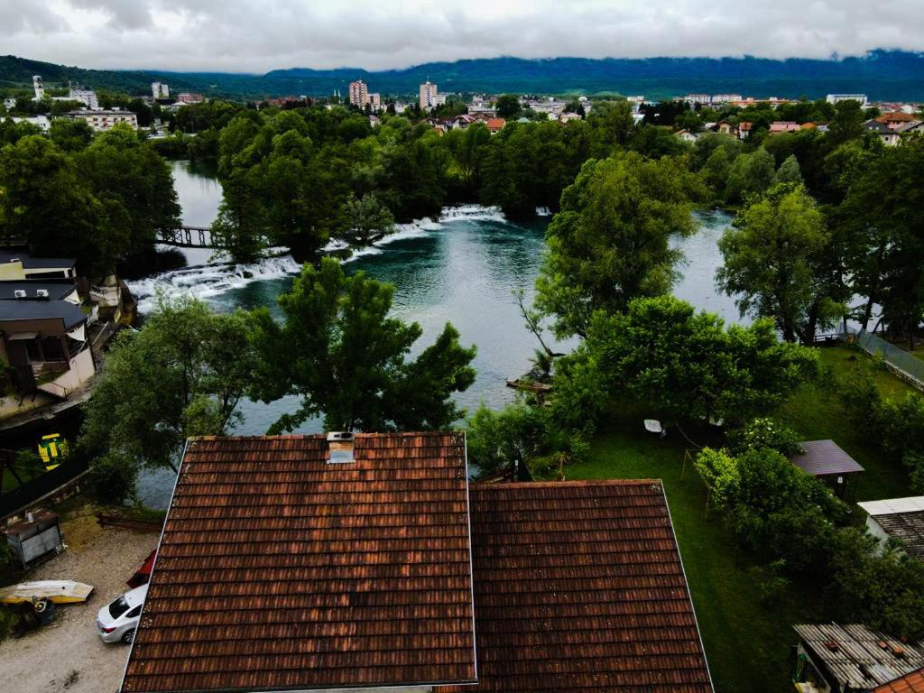 Holiday Home Waterfall View Біхач Екстер'єр фото